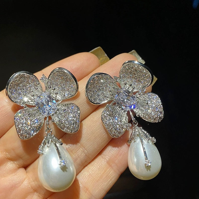 أقراط نسائية فاخرة مرصعة بالزركون على شكل زهرة - إكسسوارات أذن خفيفة وفاخرة وبسيطة وأنيقة، أقراط مرصعة 