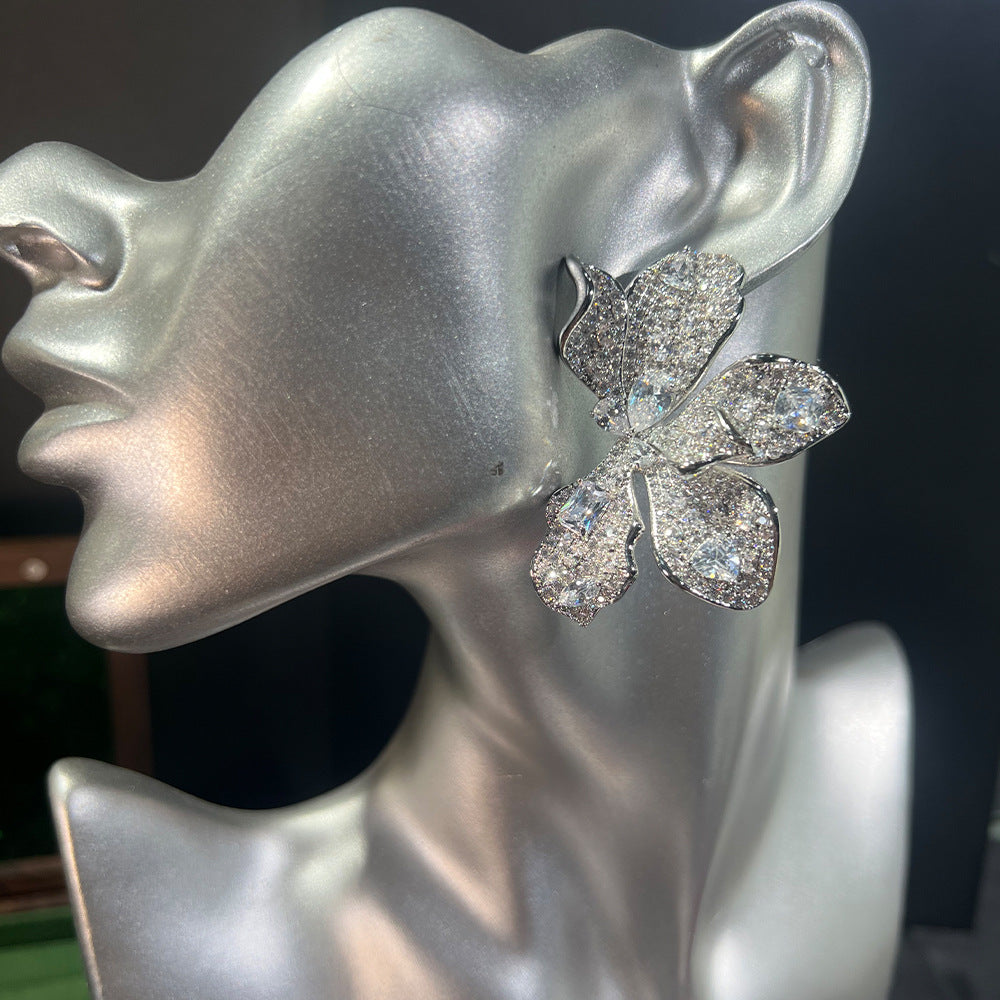 أقراط زهرة كبيرة - أقراط خفيفة الوزن فاخرة عالية الجودة مرصعة بالكامل بالزركون 